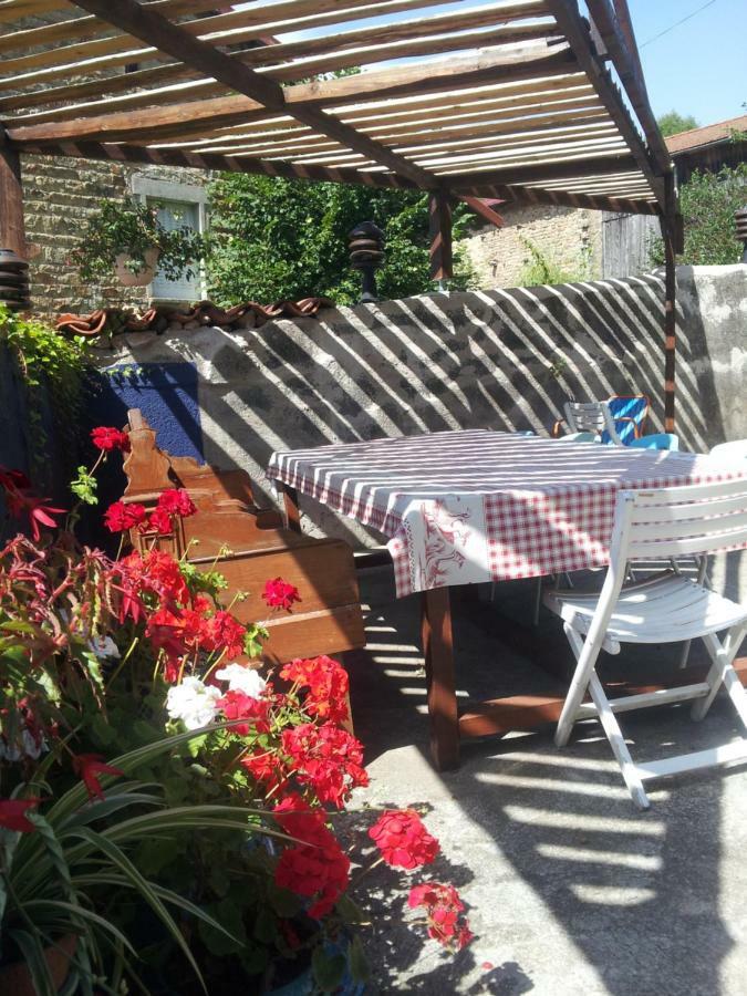 Le Vertige Bed & Breakfast Echandelys Exterior photo